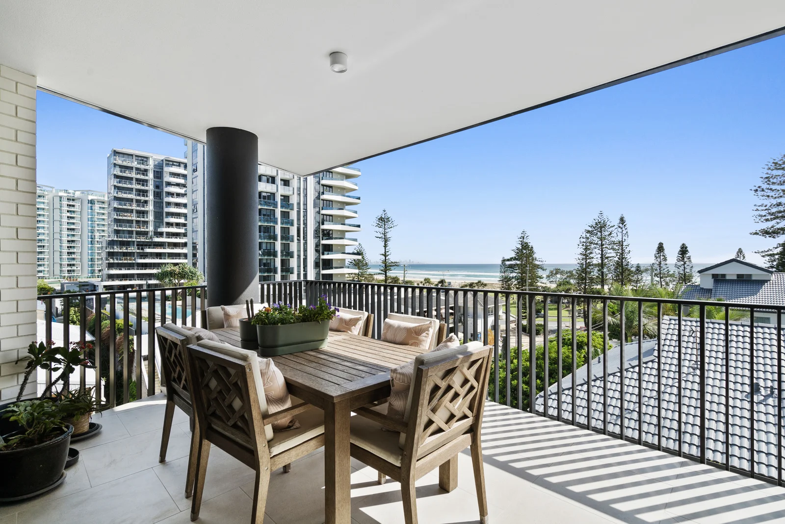 Additional image 2 of 401/8 Churchill Street, Coolangatta QLD 4225