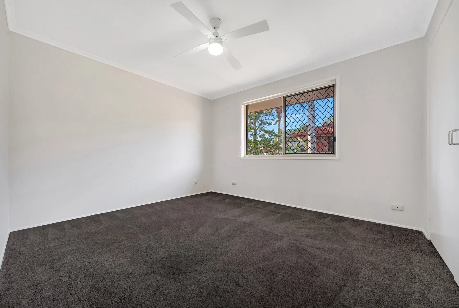 Additional image 4 of 2/24 Kangaroo Avenue, Coombabah QLD 4216