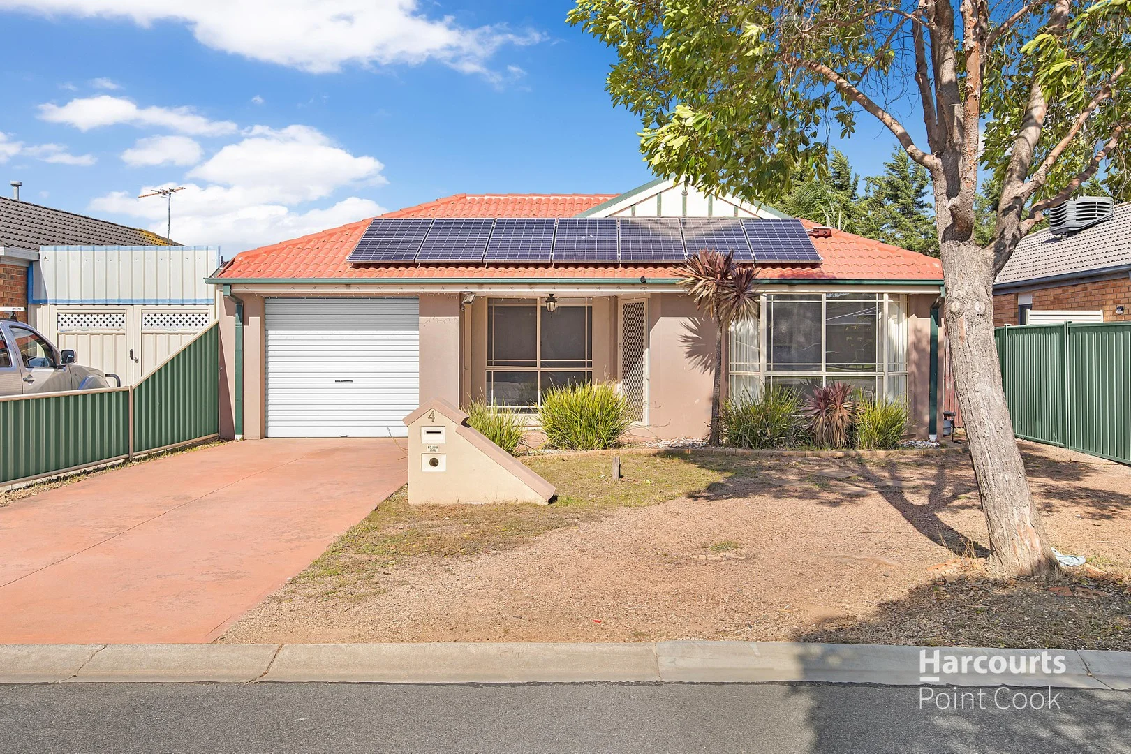 4 Pelham Crescent, Wyndham Vale VIC 3024