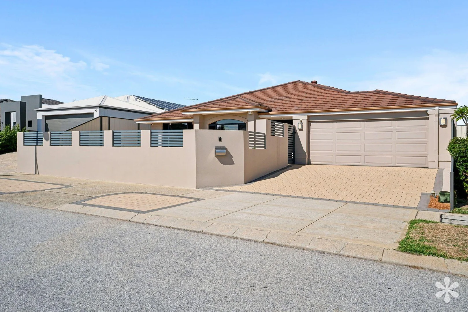 9 Plumwood Avenue, Hammond Park WA 6164