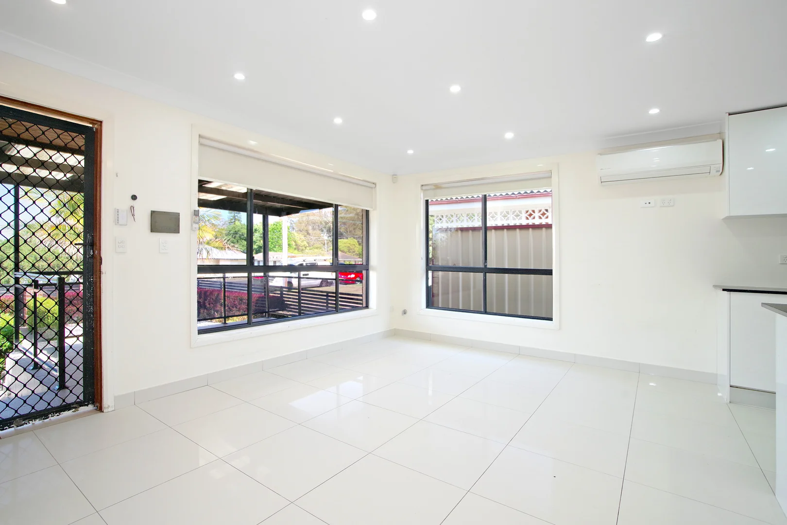 Additional image 3 of 162 Victoria Street, Smithfield NSW 2164