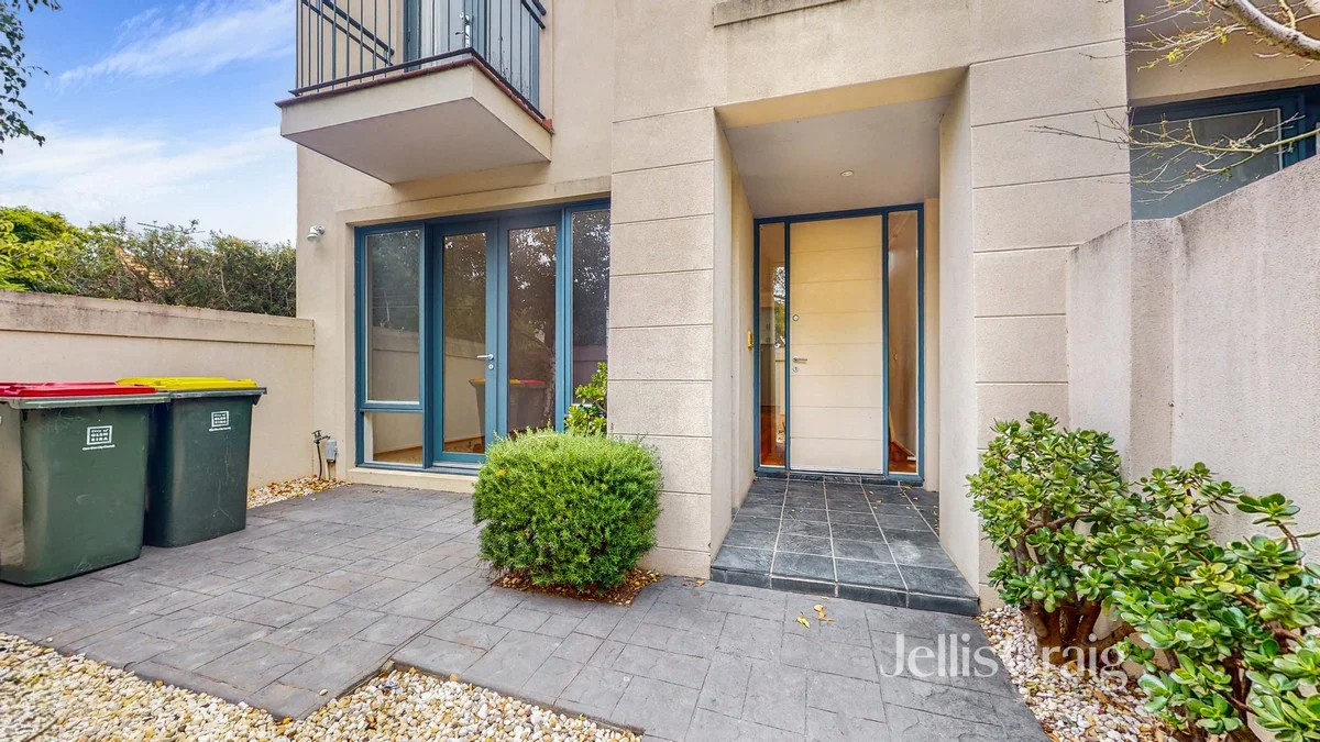 Additional image 7 of 4/81-85 Orrong Cres, Caulfield North VIC 3161