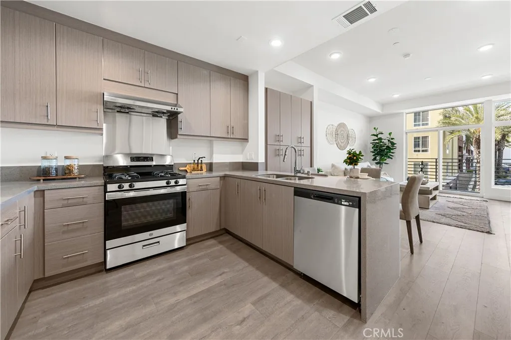 Additional image 51 of 168 S Monterey Street Unit 205, Alhambra, CA 91801