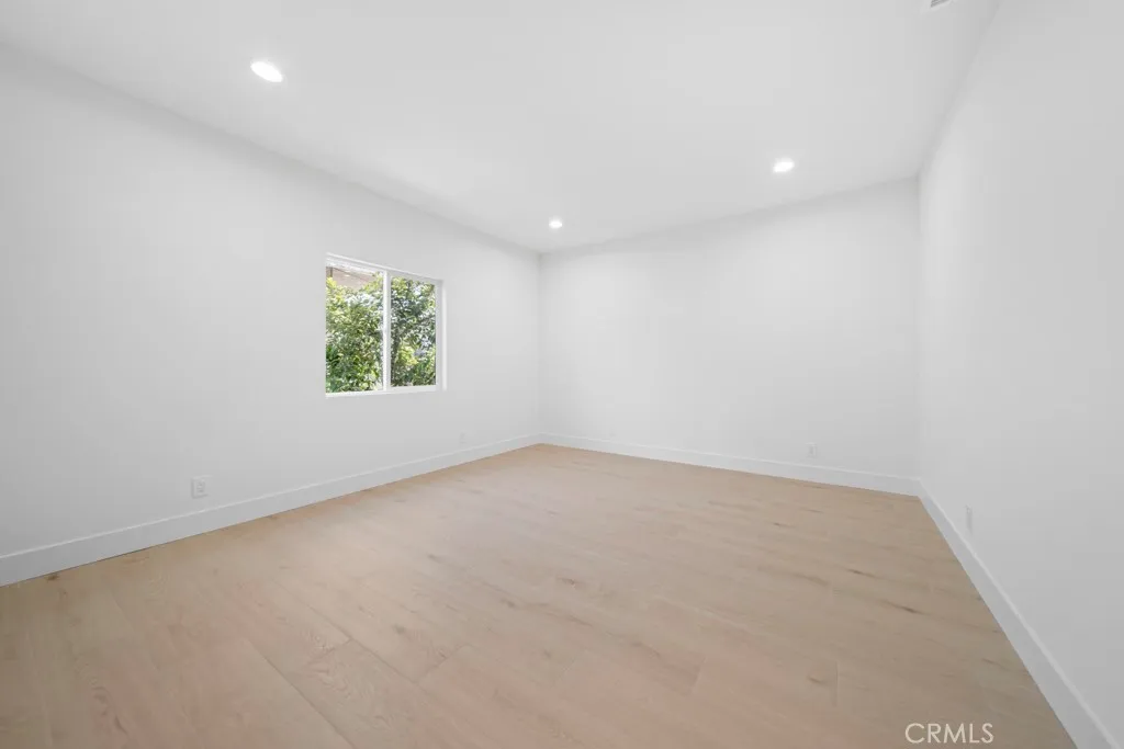 Additional image 92 of 1676 W 24th St, Los Angeles, CA 90007