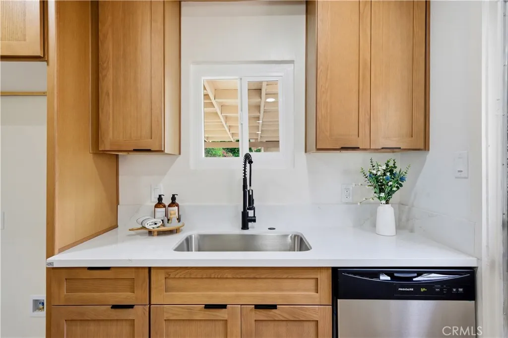 Additional image 15 of 2443 Roxbury Drive N, San Bernardino, CA 92404