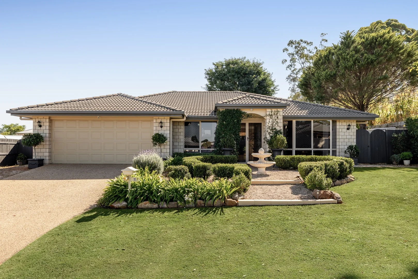 3 Page Court, Kearneys Spring QLD 4350