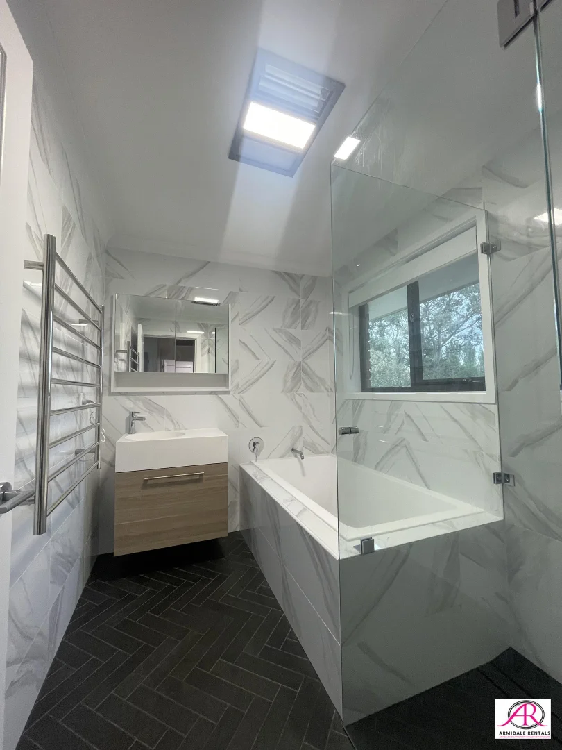 Additional image 5 of 1/64 Ashtree Drive, Armidale NSW 2350