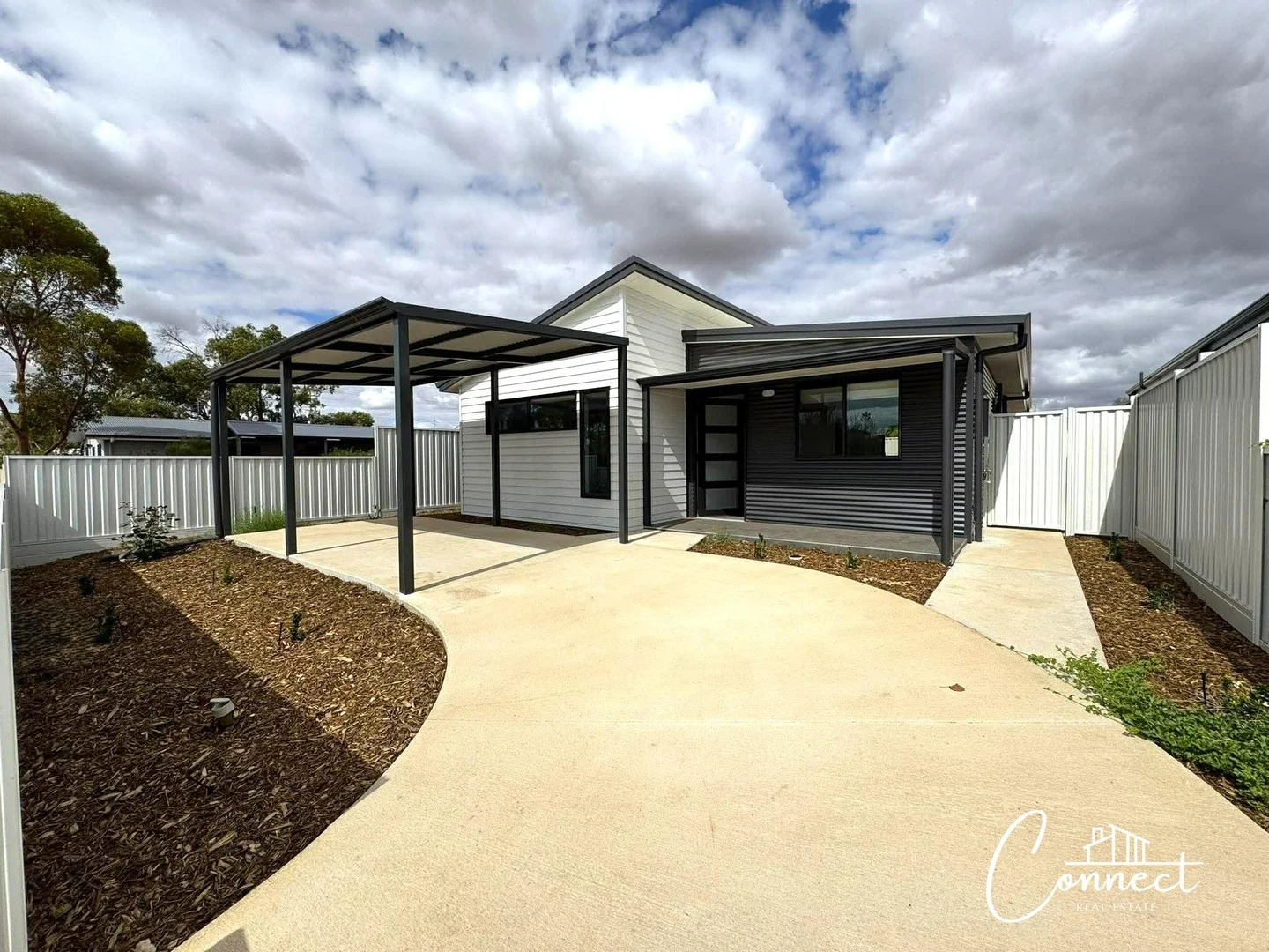 2A/3 Strickland Avenue, Northam WA 6401