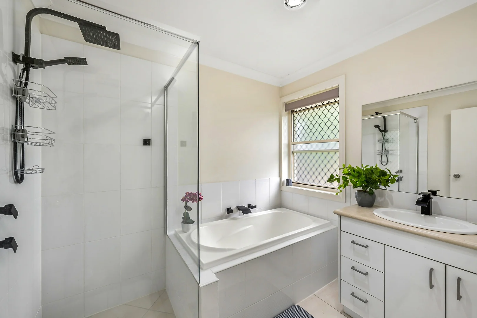 Additional image 7 of 4 Centennial Crescent, Orange NSW 2800
