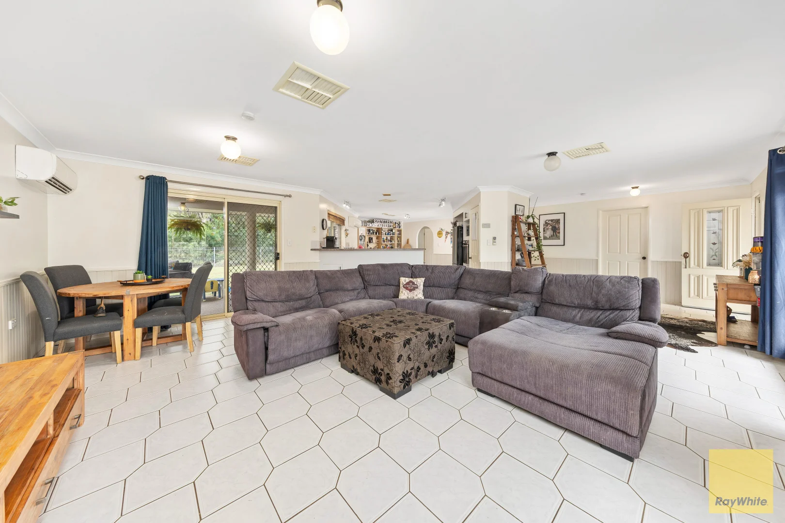 Additional image 3 of 67 Staal Crescent, Emerald QLD 4720