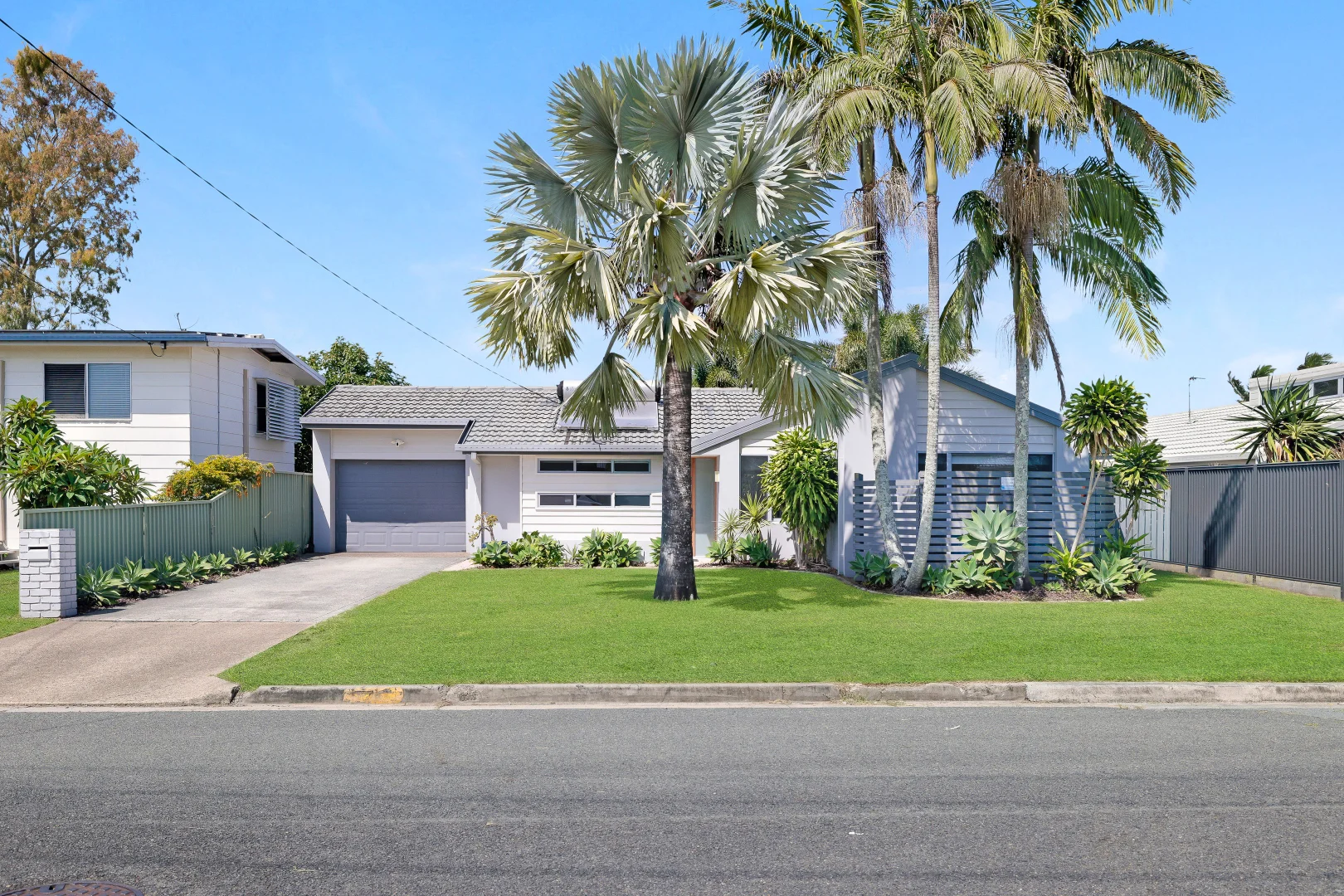 Additional image 28 of 14 Robin Avenue, Paradise Point QLD 4216