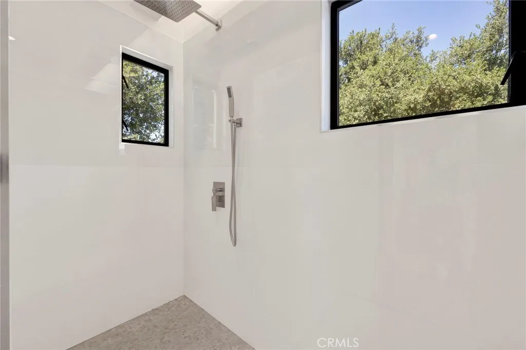 Additional image 47 of 325 W Grandview Avenue, Sierra Madre, CA 91024