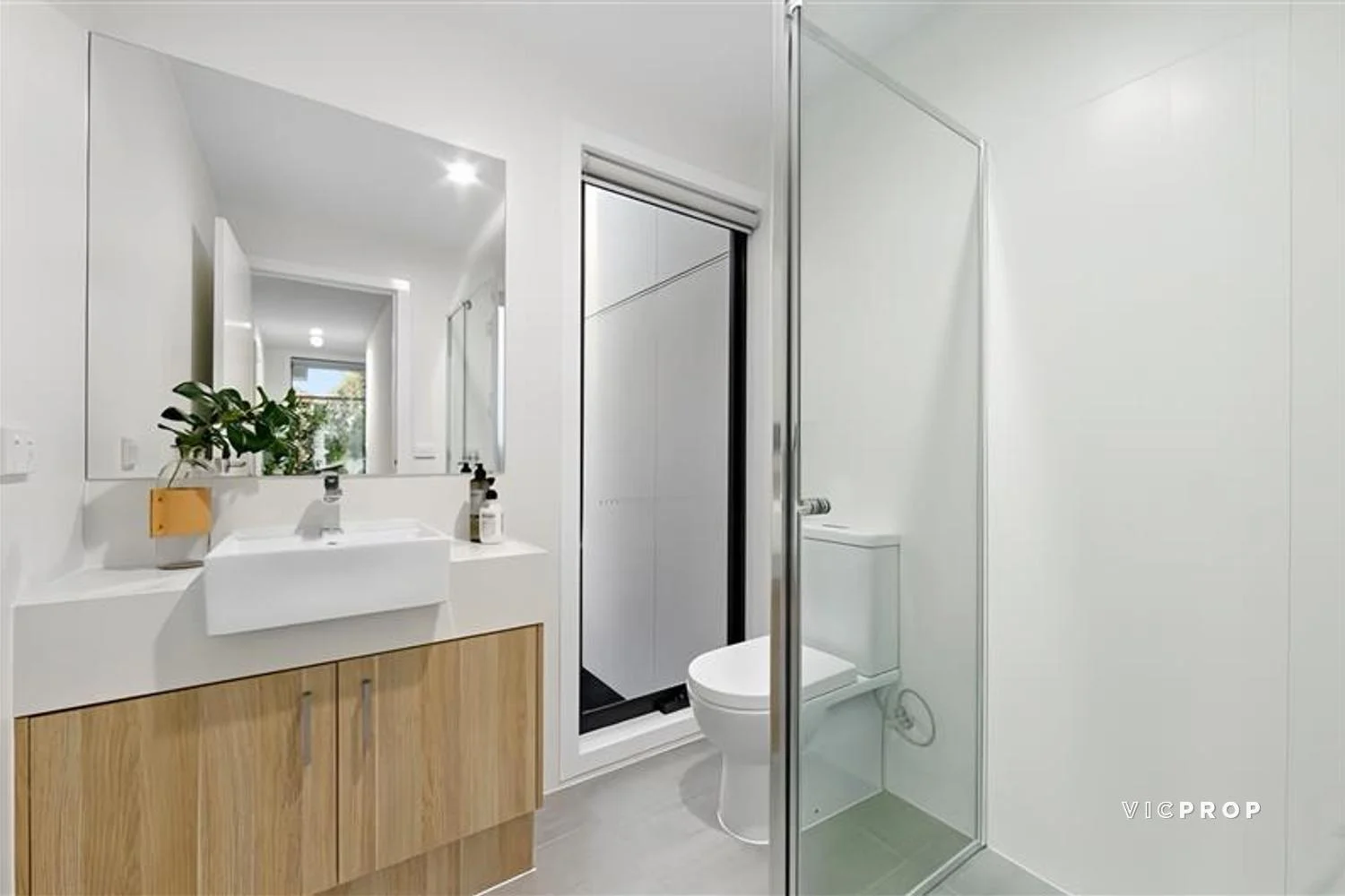 Additional image 3 of 98 Derby Road, Sunshine VIC 3020