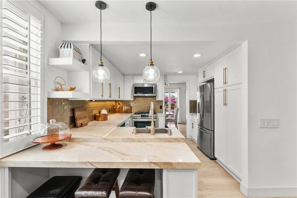 Additional image 17 of 23121 Yvette Lane, Valencia, CA 91355