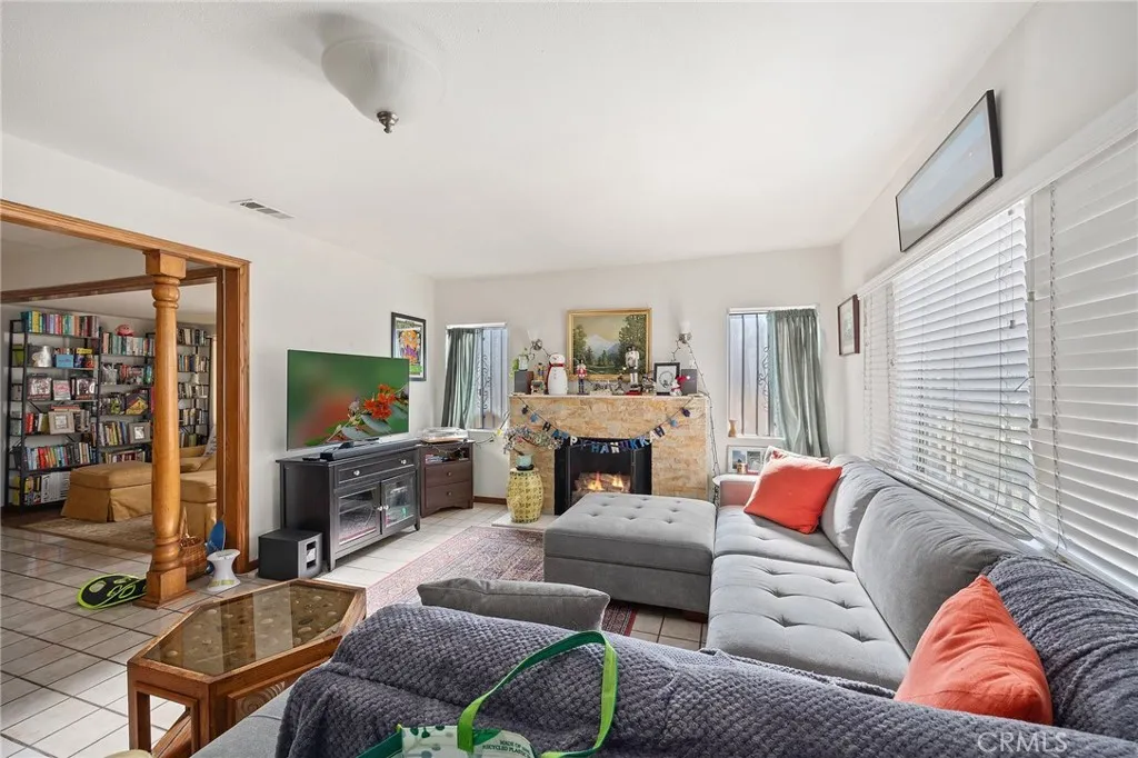 Additional image 6 of 816 N Kenmore Avenue, Los Angeles, CA 90029