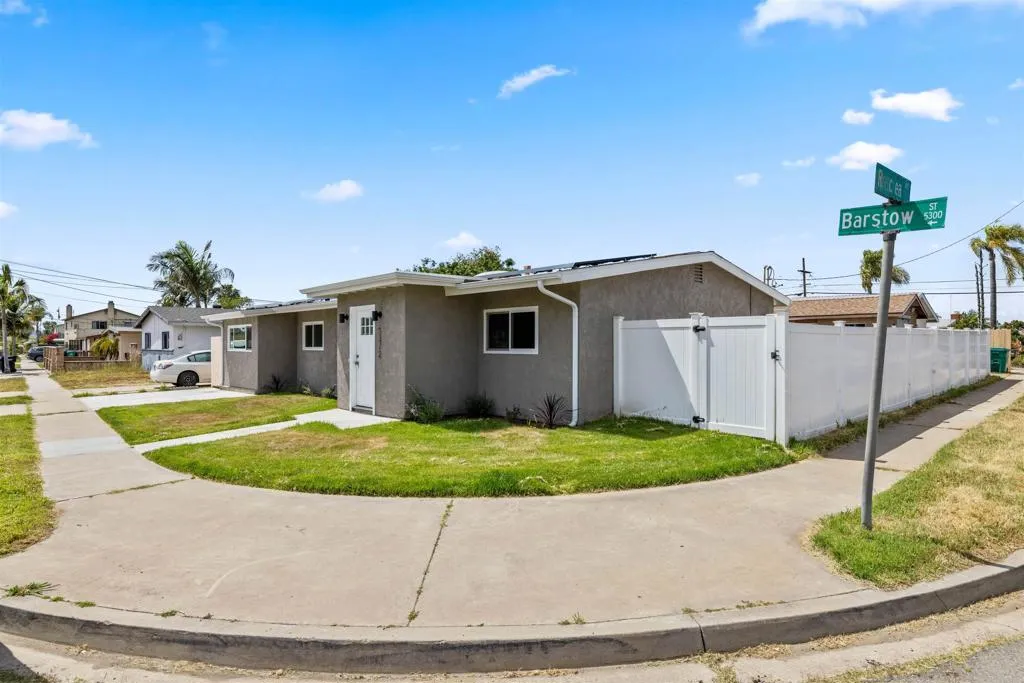 Additional image 20 of 5372 Barstow Street, San Diego, CA 92117