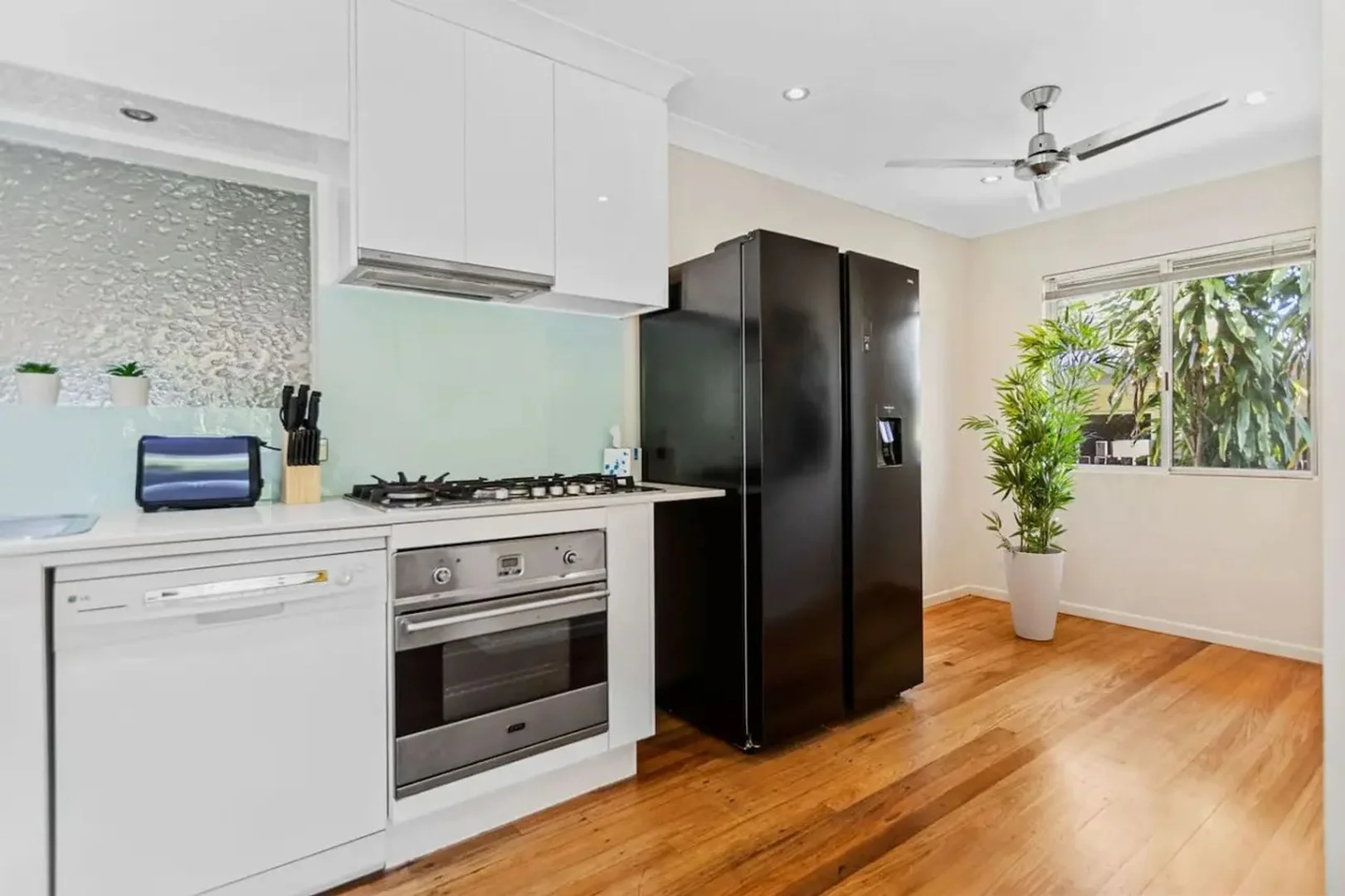 Additional image 12 of 7 Cassia Street, Holloways Beach QLD 4878