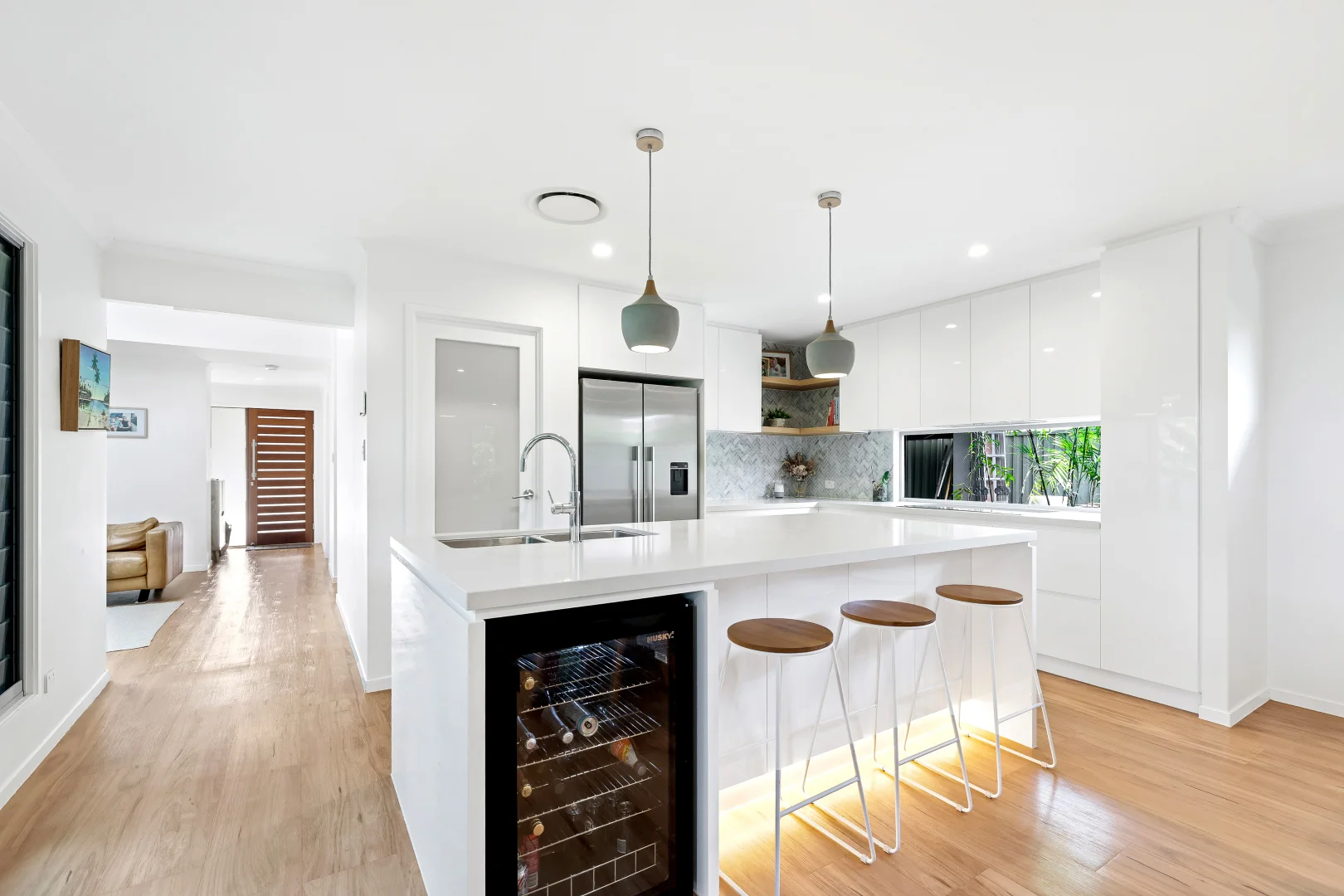 Additional image 6 of 14 Robin Avenue, Paradise Point QLD 4216