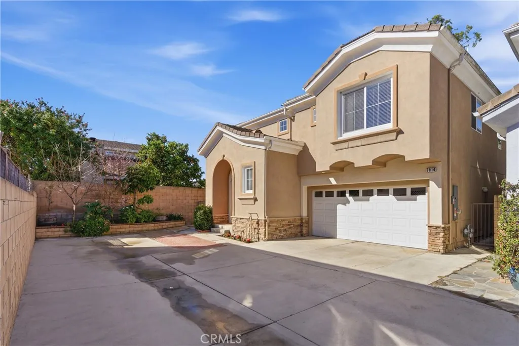 7814 Orchid Dr, Huntington Beach, CA 92648 photo 3