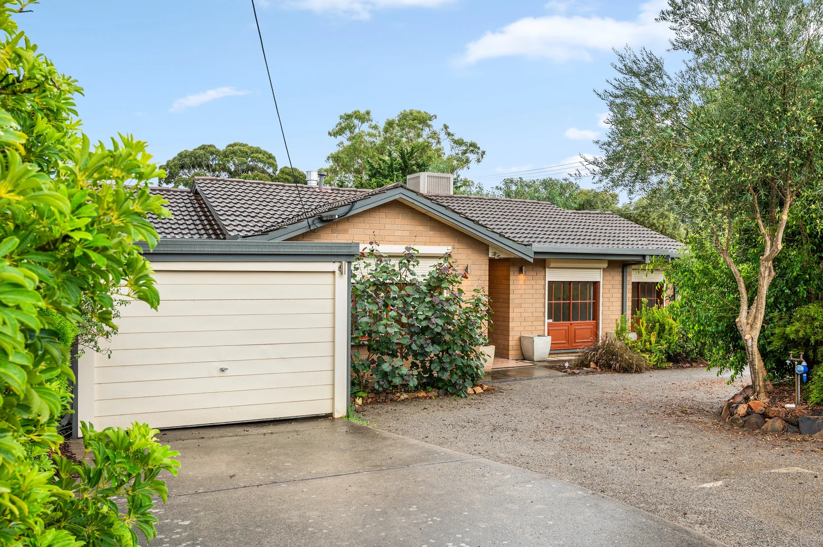 9 Barrdickson Crescent, Happy Valley SA 5159 photo 2