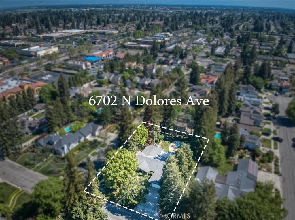 6702 N Dolores Ave, Fresno, CA 93711