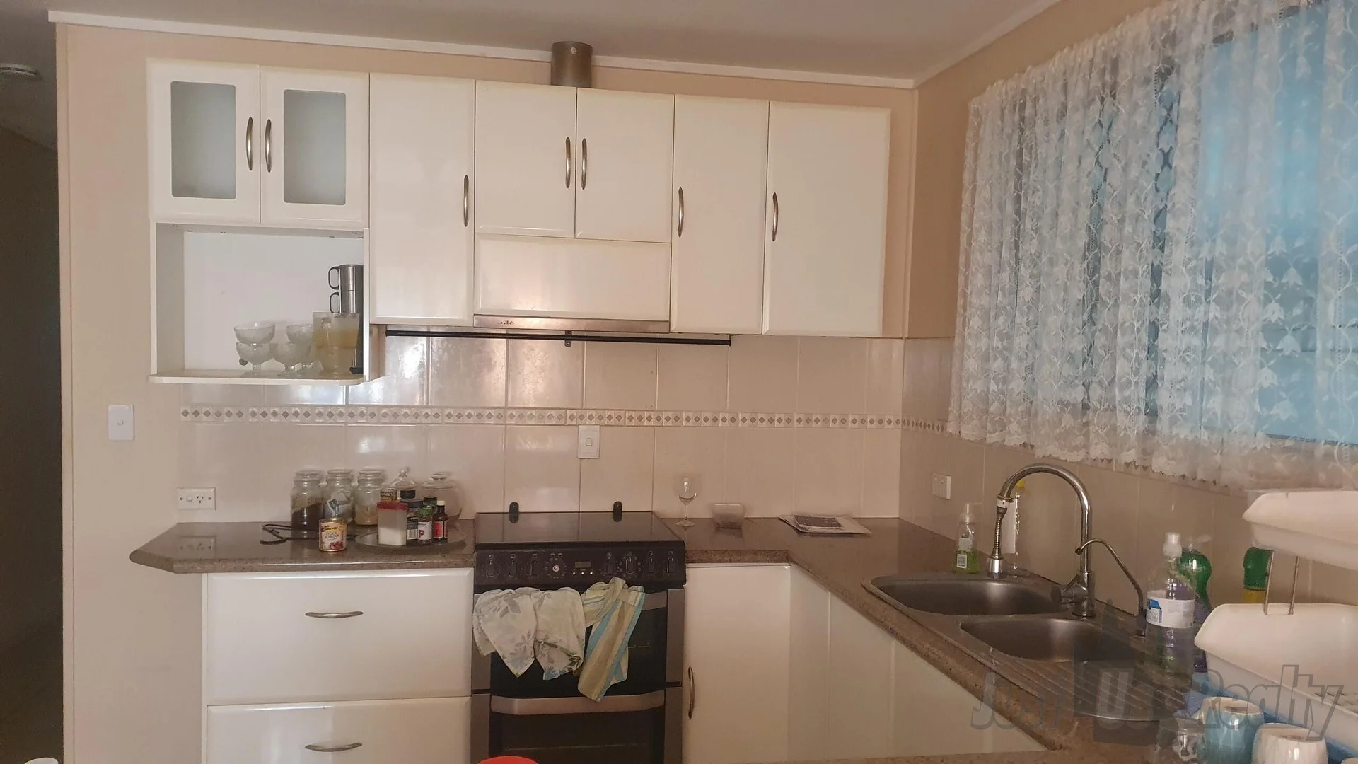 Additional image 2 of 132 Elliott heads Road, Avenell Heights QLD 4670