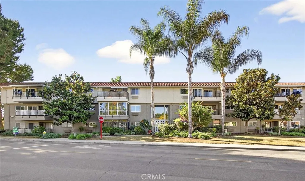 Additional image 2 of 2393 W Via Mariposa Unit 2B, Laguna Woods, CA 92637