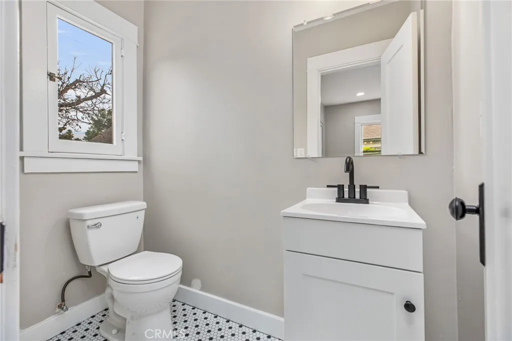 Additional image 28 of 4427 Sunnyside Dr, Riverside, CA 92506