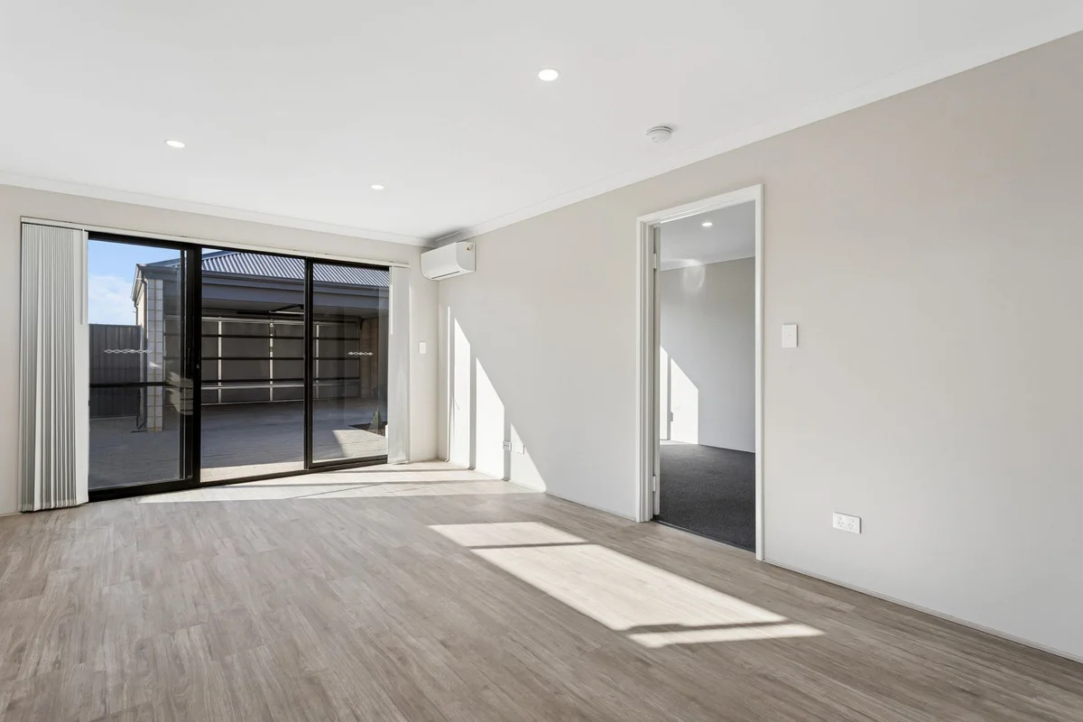 Additional image 19 of 40 Jewel Way, Banksia Grove WA 6031