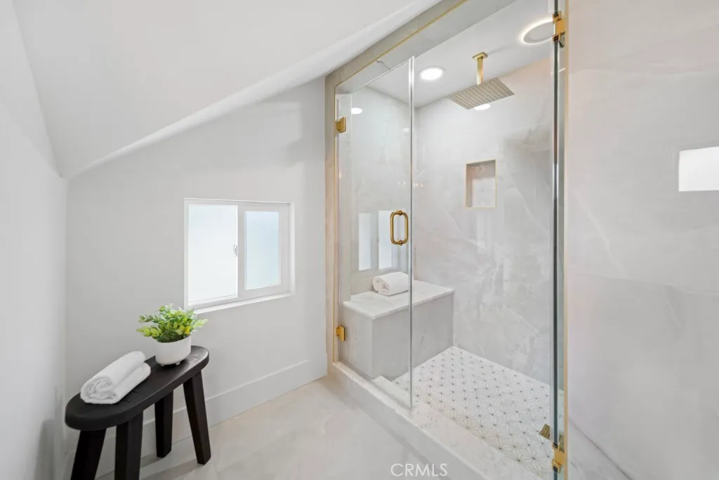 Additional image 103 of 1676 W 24th St, Los Angeles, CA 90007