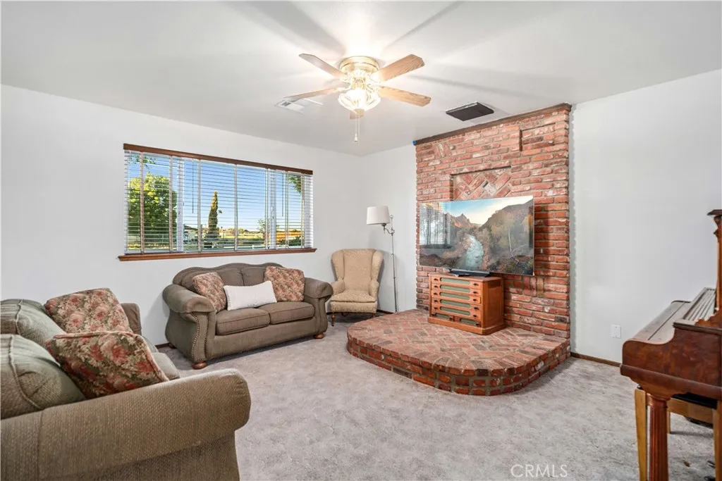 Additional image 10 of 8556 W Avenue E8, Lancaster, CA 93536
