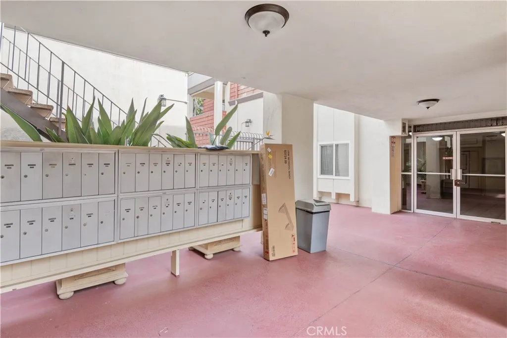 Additional image 77 of 5674 Windsor Way Unit 201, Culver City, CA 90230