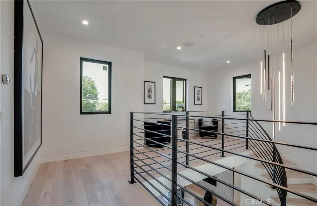 Additional image 29 of 15926 Morrison St, Encino, CA 91436