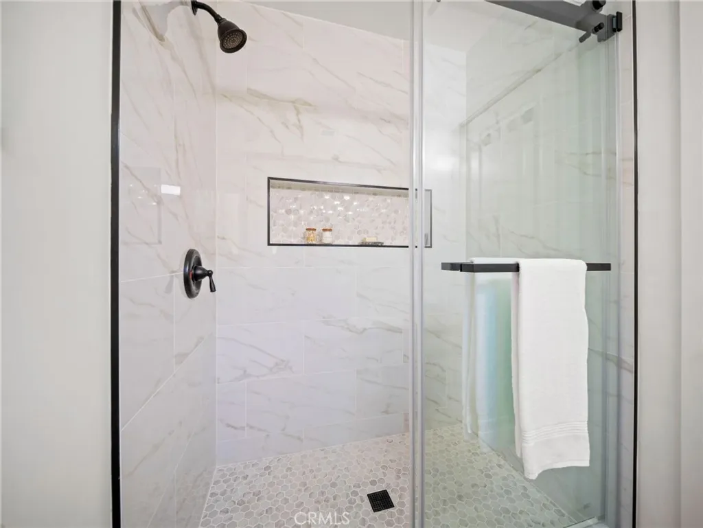 Additional image 25 of 5141 Don Pio Drive, Woodland Hills, CA 91364