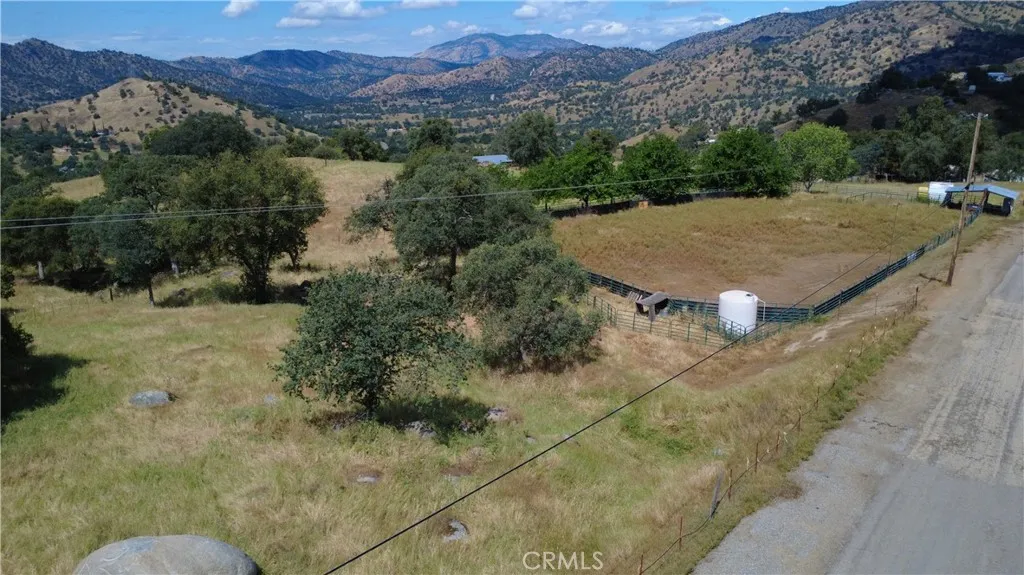 Additional image 64 of 39569 Clover Ln, Squaw Valley, CA 93675