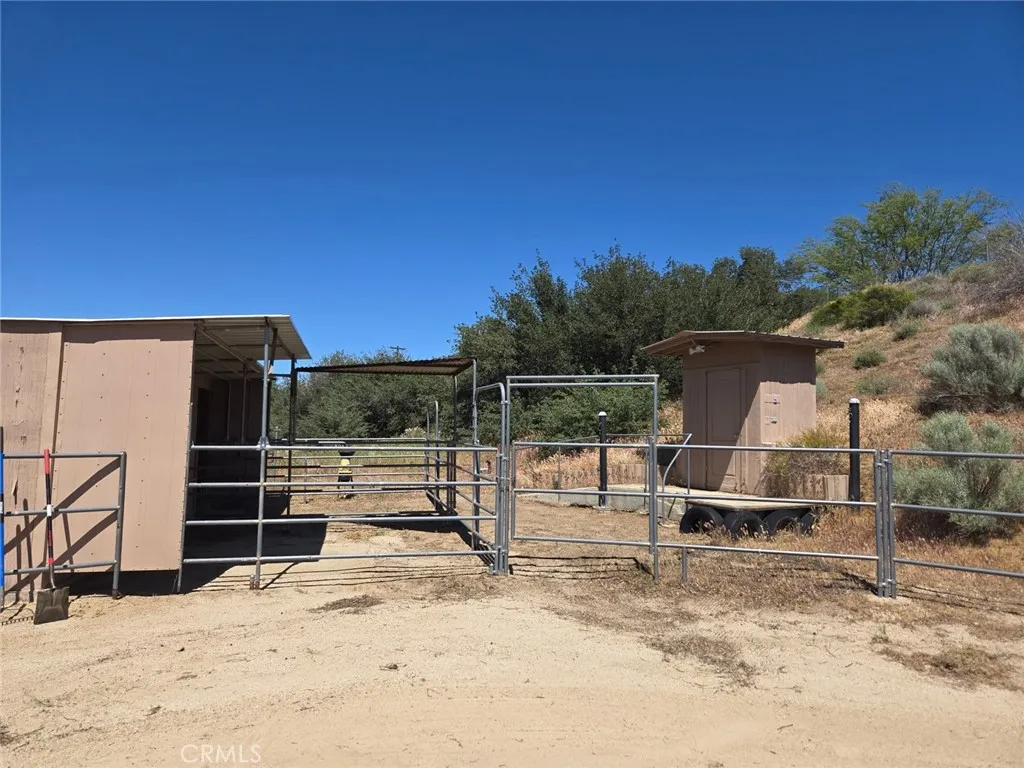 Additional image 66 of 7084 Aster Rd, Oak Hills, CA 92344