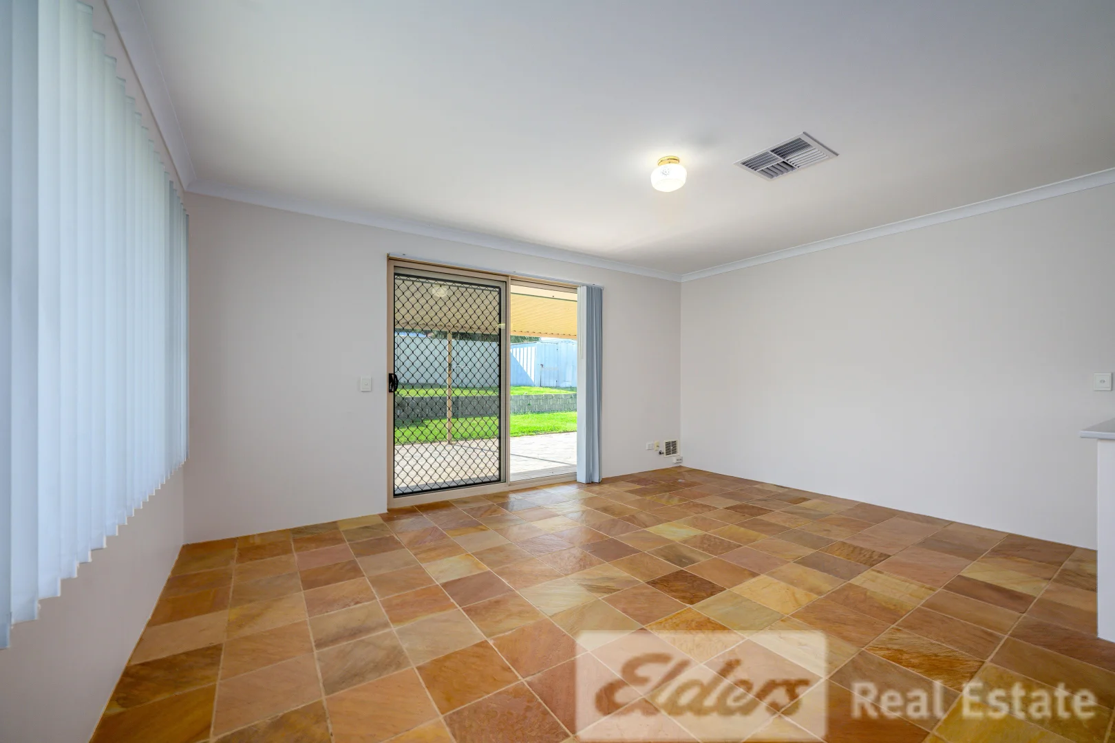 Additional image 4 of 202 Currie Street, Warnbro WA 6169