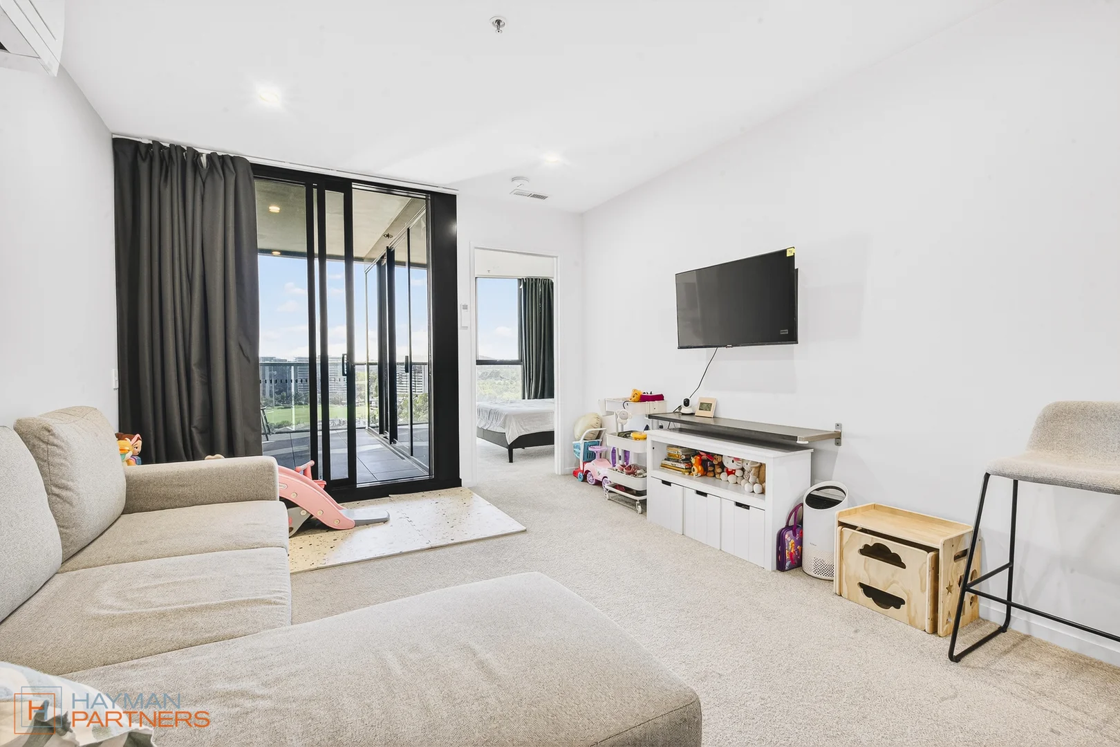 Additional image 2 of 1005/15 Bowes Street, Phillip ACT 2606