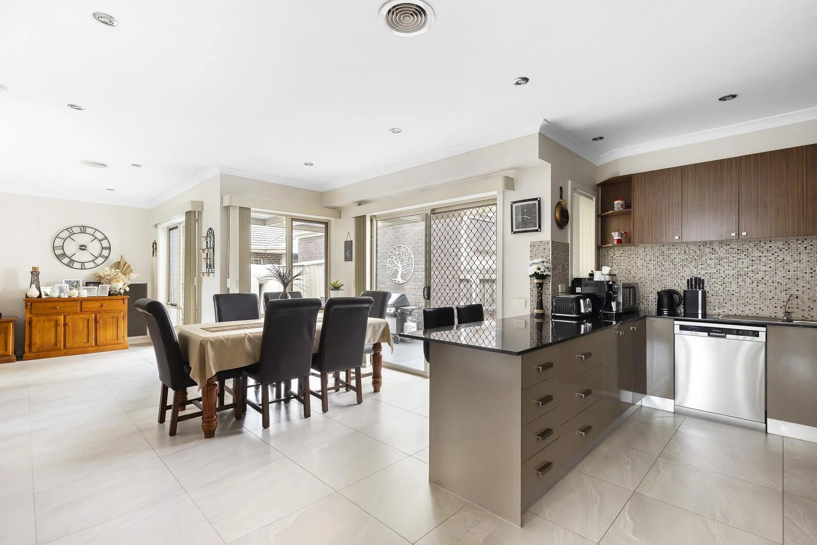Additional image 4 of 1/16 Broadmeadows Road, Tullamarine VIC 3043