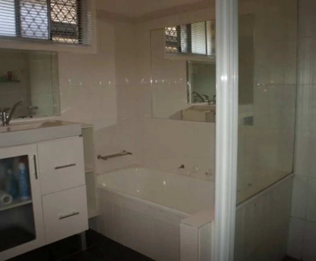 Additional image 7 of Room 3/217 Central Street, Labrador QLD 4215