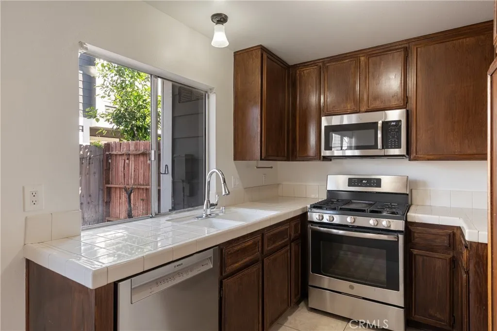 Additional image 36 of 824 N Pasadena Ave Unit 6, Azusa, CA 91702