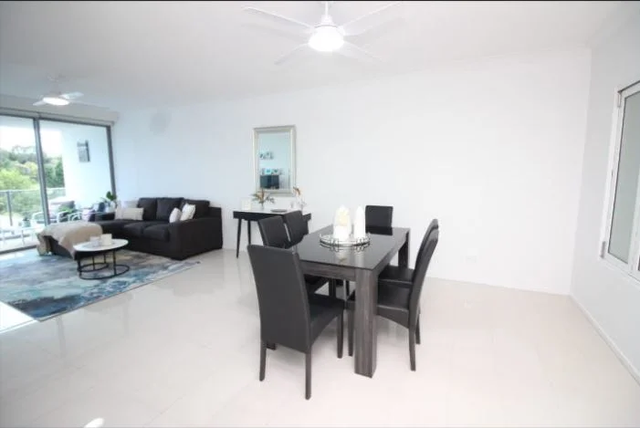 208/11 Compass Drive, Biggera Waters QLD 4216 photo 2