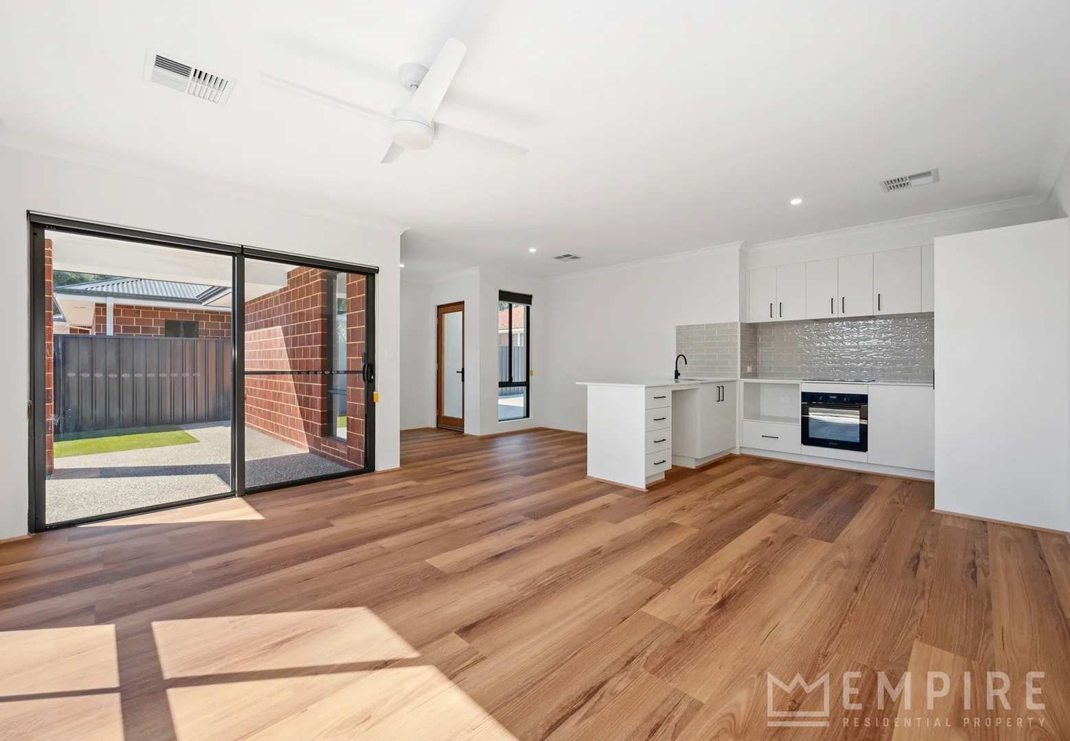 Additional image 2 of 53A Bromley Road, Hilton WA 6163