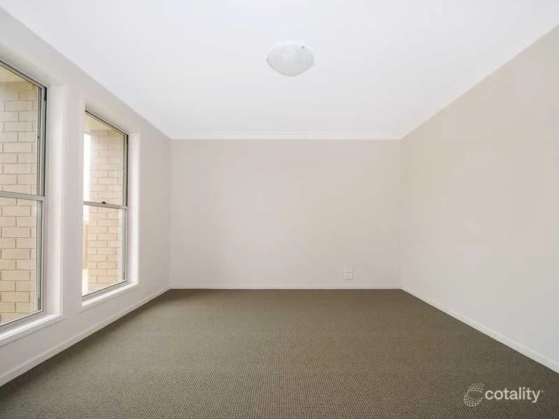 Additional image 2 of 12 Kurrawa Crescent, Glenvale QLD 4350