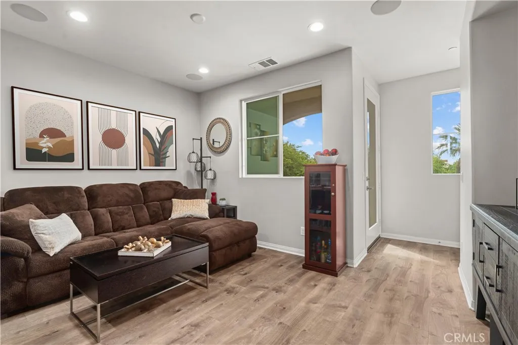 Additional image 32 of 14840 Maple Ter, Los Angeles, CA 91402