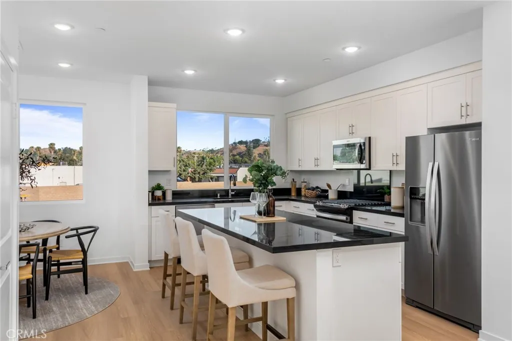 Additional image 2 of 1102 Santo Antonio Drive, Colton, CA 92324