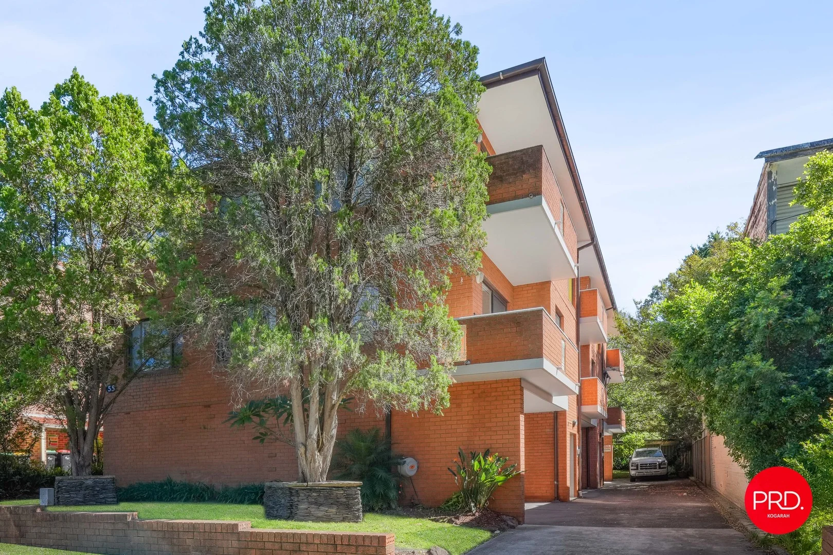 4/55 Hampton Court Road, Carlton NSW 2218