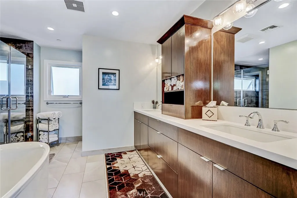 Additional image 35 of 1074 7th St, Hermosa Beach, CA 90254