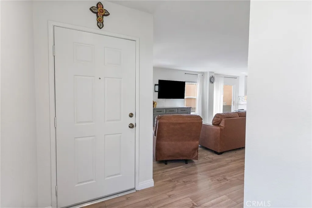 11433 Mountain View Drive Unit 14, Rancho Cucamonga, CA 91730 photo 4