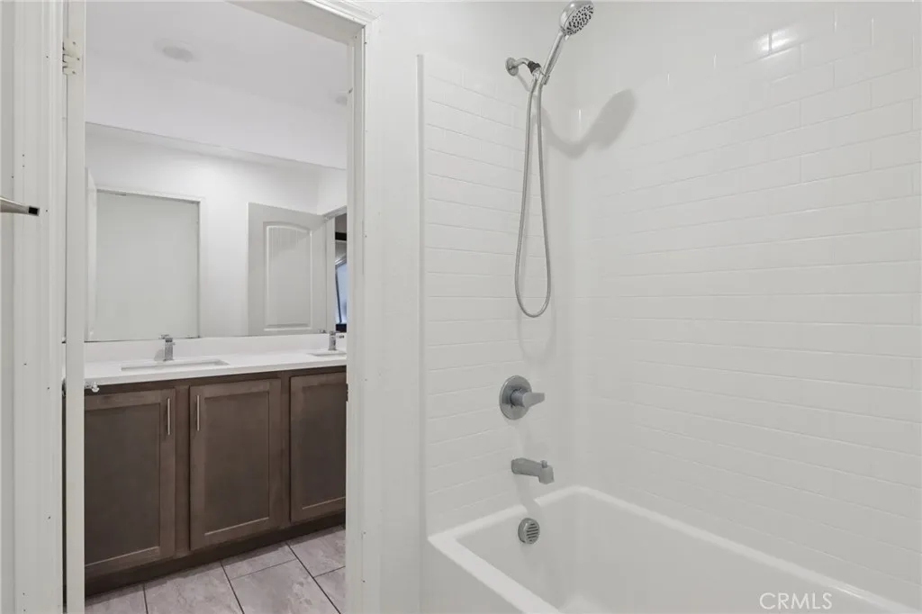 Additional image 23 of 833 S Sumac Lane, Rialto, CA 92376